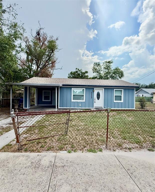 property at 1113 S Central Ave