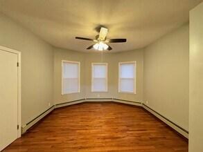 10 Pearl St, Unit 3 in Somerville, MA - Building Photo - Building Photo