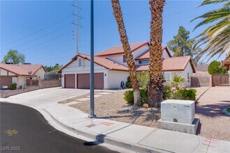 1517 Kirby Dr in Las Vegas, NV - Building Photo - Building Photo