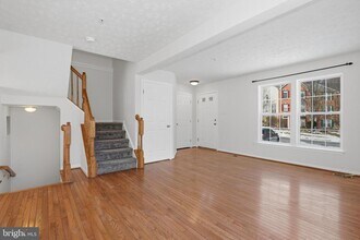 5119 Spring Willow Ct in Owings Mills, MD - Building Photo - Building Photo