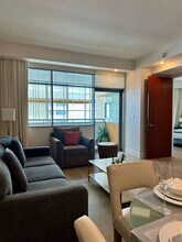 1395 Brickell Bay Dr in Miami, FL - Building Photo - Building Photo