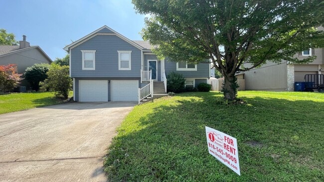 property at 1212 NE Applewood St