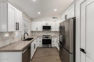 705 S Monterey St in Gilbert, AZ - Building Photo - Building Photo