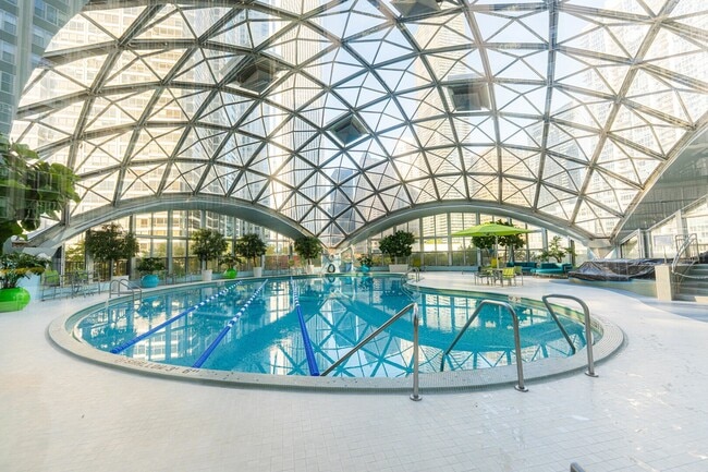 property at 400 E Randolph St