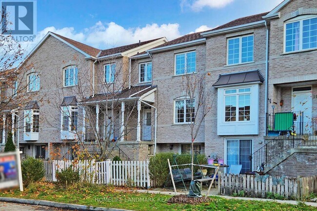 108 Sunway Square in Markham, ON - Building Photo - Building Photo