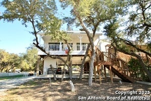 property at 912 NW Pebble Beach Dr