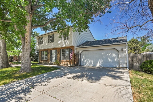 property at 5235 S Pitkin Ct