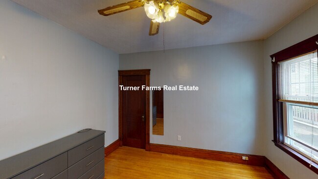 117 Hillsdale Rd, Unit 1 in Somerville, MA - Building Photo - Building Photo