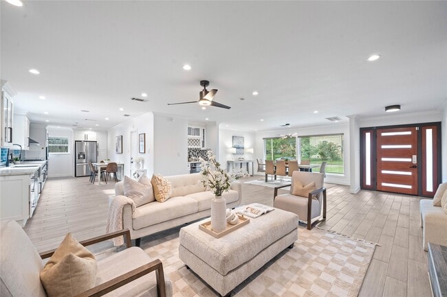 property at 9022 Quebec Dr