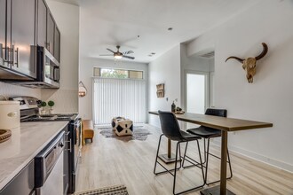 Neo At Midtown in Dallas, TX - Building Photo - Building Photo