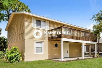 8181 Albatross Rd in Ft. Myers, FL - Building Photo - Building Photo