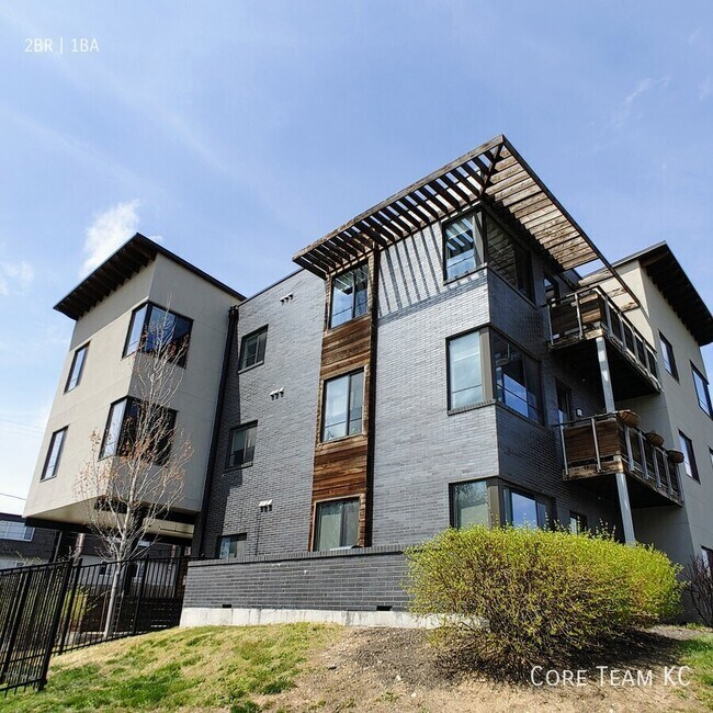 property at 3632 Gillham Rd