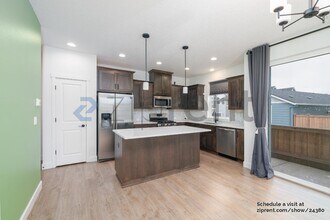 7574 SE Blanton St in Hillsboro, OR - Building Photo - Building Photo