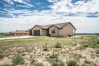 1886 Jerrian Ln in Pueblo West, CO - Building Photo - Building Photo