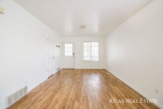 7814 N Mountain Ash Way in Eagle Mountain, UT - Foto de edificio - Building Photo