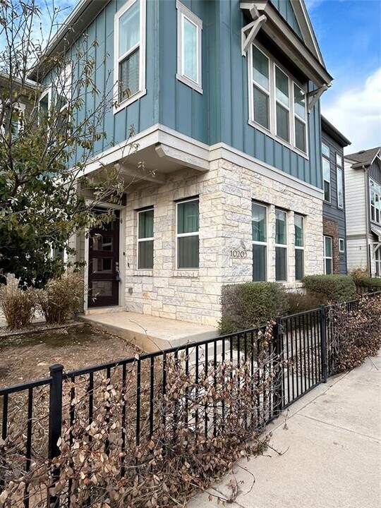 10203 Erwin Trl in Austin, TX - Building Photo