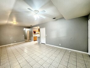 7941-7943 M G Rd in San Antonio, TX - Building Photo - Building Photo