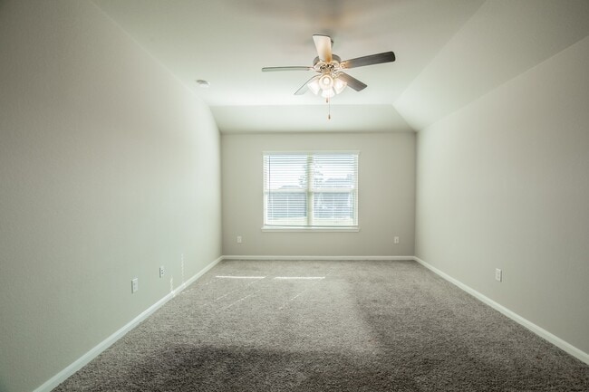 1407 Wheatland Terrace Ln