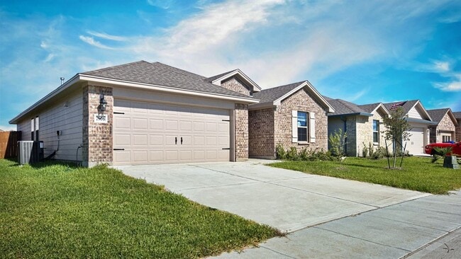 7906 Lariat Toss Dr in Corpus Christi, TX - Building Photo - Building Photo