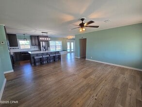 5253 Collins Dr in Panama City, FL - Building Photo - Building Photo