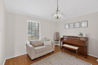 594 King Cir in Lewisville, TX - Building Photo - Building Photo