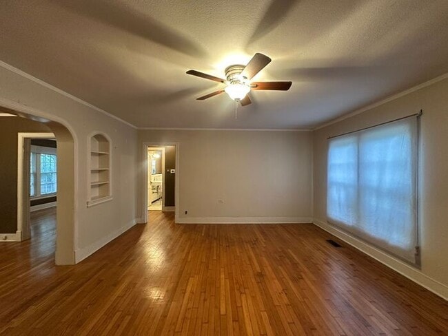 130 Rowland Pl in Tyler, TX - Foto de edificio - Building Photo