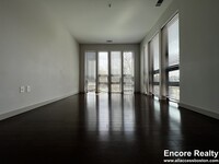 88 Marion St, Unit 45 in Brookline, MA - Foto de edificio - Building Photo