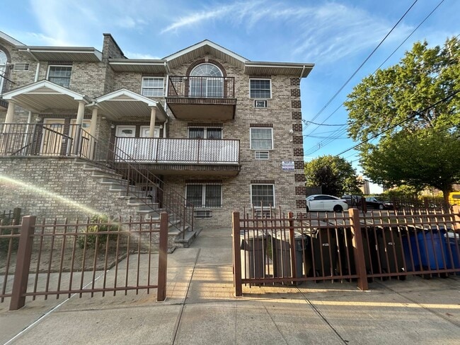 property at 1943 Adee Ave