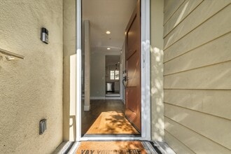759 Border Ave in Torrance, CA - Building Photo - Building Photo