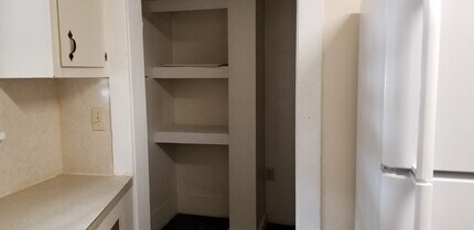 61 N Jones St, Unit 2 in Lock Haven, PA - Building Photo - Building Photo