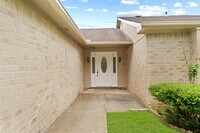 3926 Millrock Cir photo'
