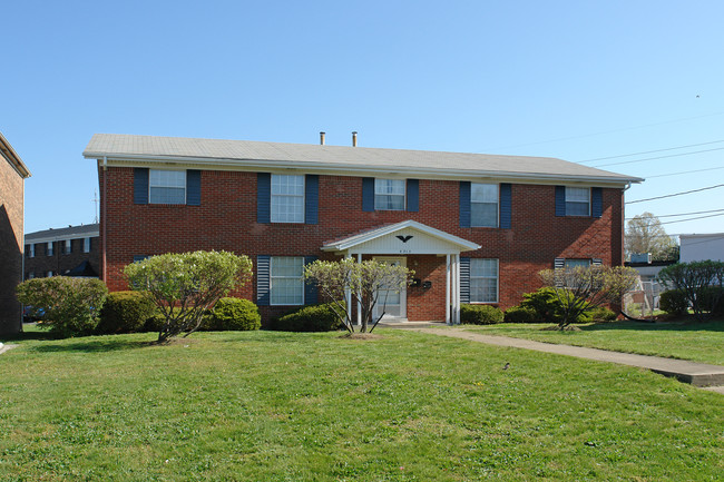 4215 Foreman Ln in Louisville, KY - Foto de edificio - Building Photo