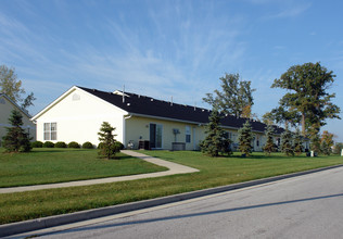 Eastbrook Retirement Community in New Haven, IN - Foto de edificio - Building Photo