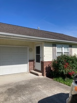 10 Amos Dr in Washington, IN - Building Photo