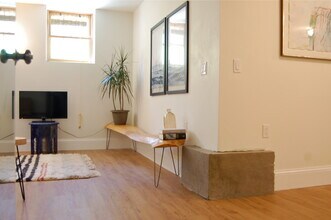 77 Norfolk St, Unit R in Cambridge, MA - Building Photo - Building Photo