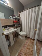 4219 Ridge Ave, Unit B in Philadelphia, PA - Foto de edificio - Building Photo