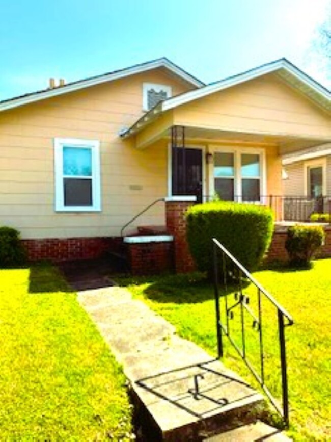 property at 1611 1st St S