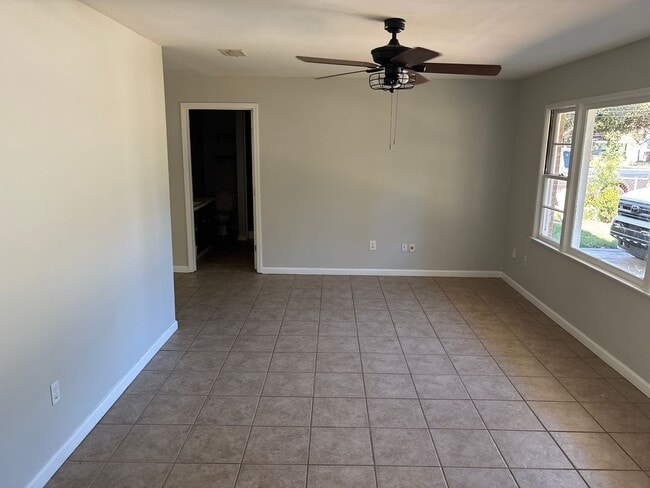 155 Beachview Ave in Biloxi, MS - Building Photo - Building Photo