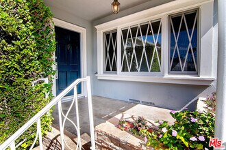 326 N Vista St in Los Angeles, CA - Building Photo - Building Photo