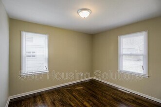 6811 E 98th Terrace in Kansas City, MO - Building Photo - Building Photo