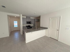 16607 Luminary Lp in Clermont, FL - Building Photo - Building Photo