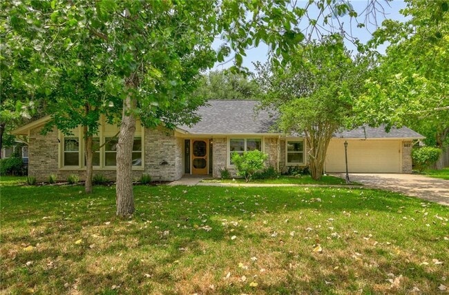 property at 507 San Jacinto St