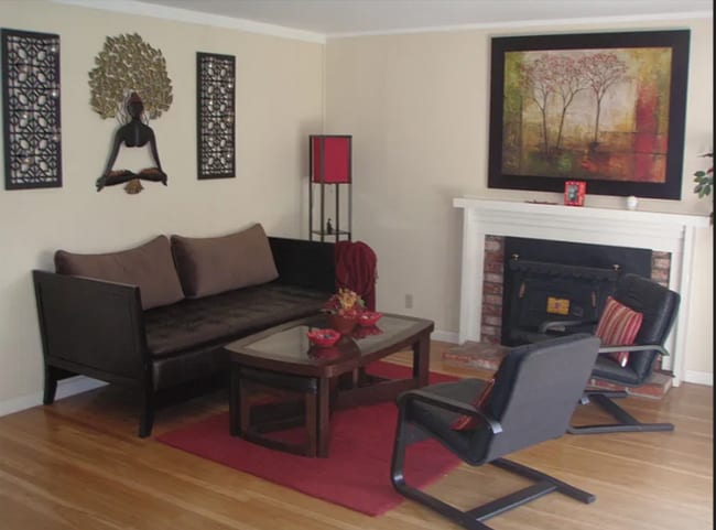 property at 2098 Hoover Dr