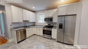 3 Carson St, Unit 2 in Boston, MA - Building Photo