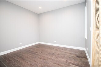 1321 S Millard Ave in Chicago, IL - Building Photo - Building Photo