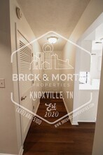 4003 Valley View Dr NE in Knoxville, TN - Building Photo - Building Photo