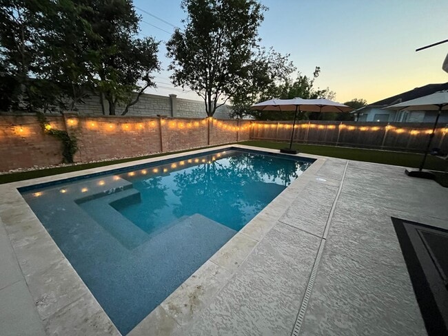 property at 4319 S Summercrest Loop