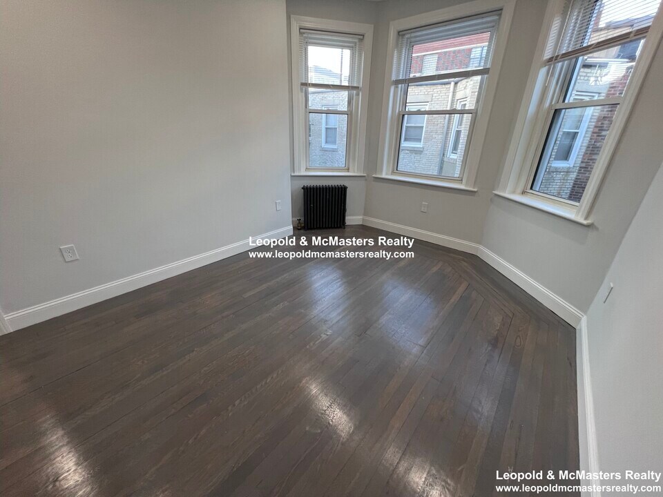 105 Jersey St, Unit 701 in Boston, MA - Building Photo