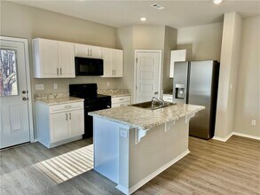 6823 Devotion St in Bentonville, AR - Building Photo - Building Photo