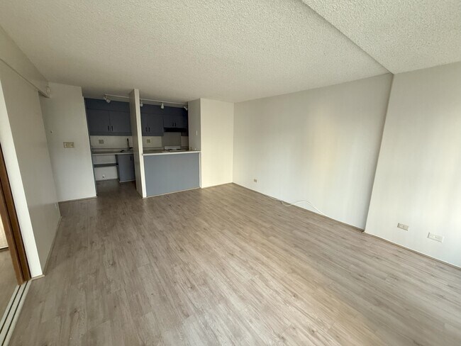 1621 Dole St, Unit 208 in Honolulu, HI - Building Photo - Building Photo